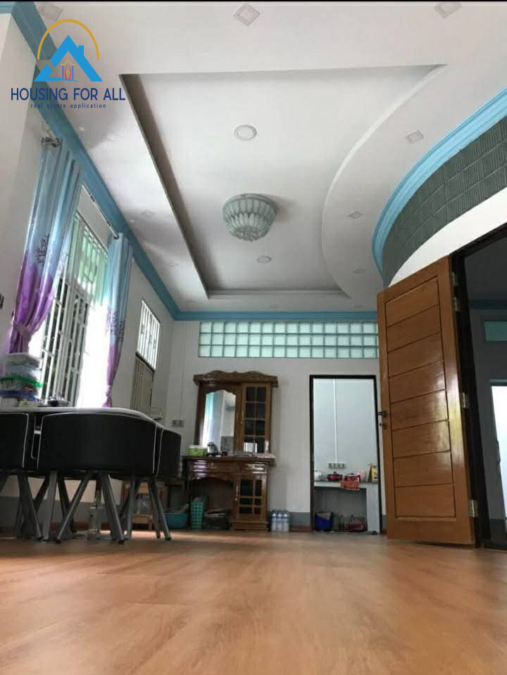 Home in Metric Way