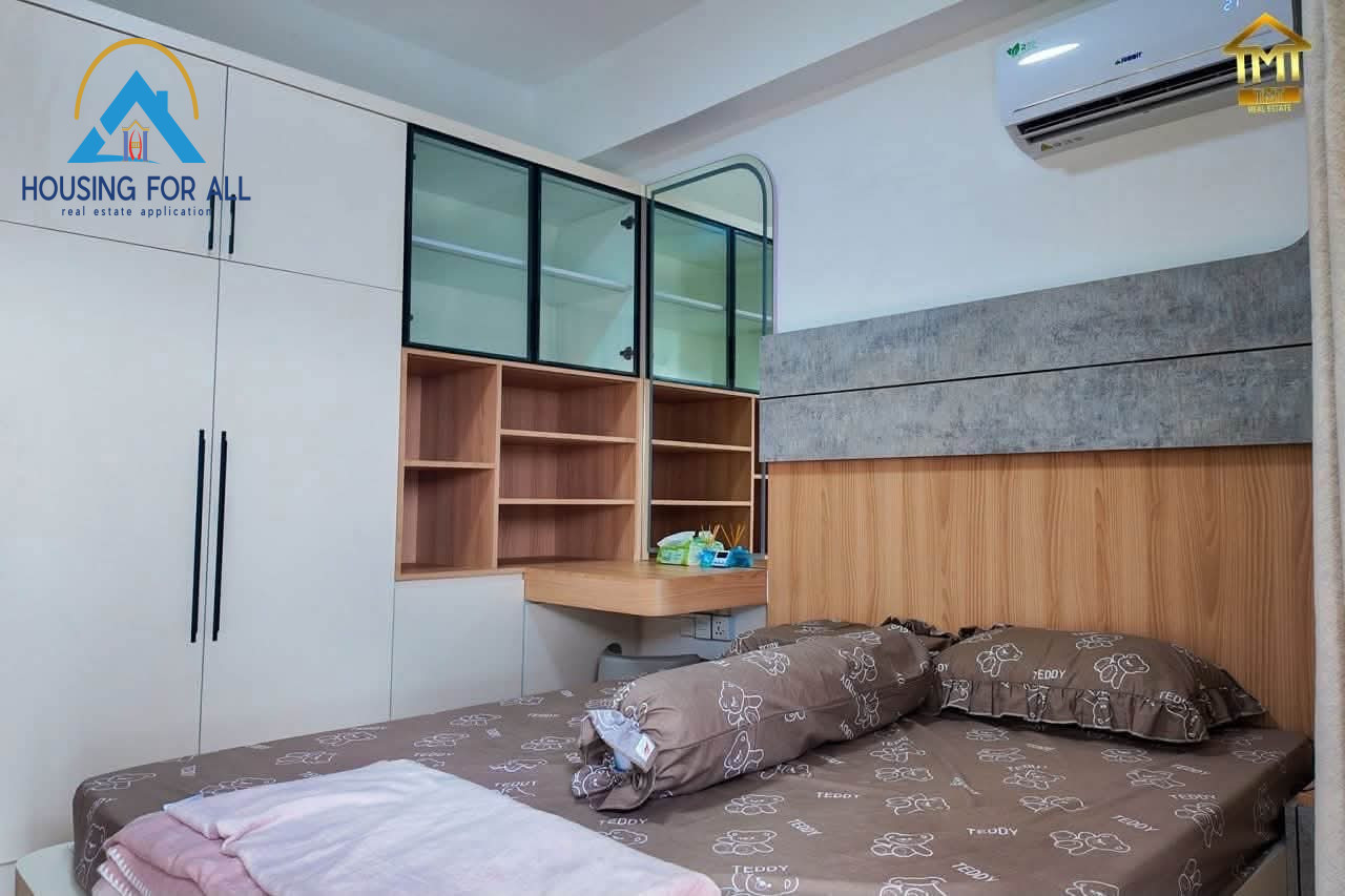 Home in Metric Way